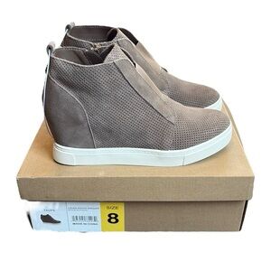 Steve Madden Flavy Suede Wedge Ankle Bootie Women’s 8 Taupe Side Zip NIB